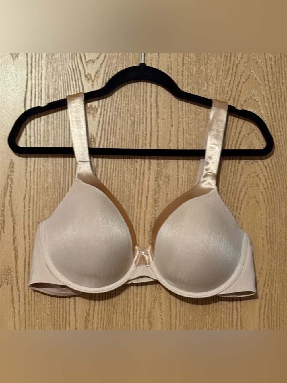 Vanity Fair Satin Strap T-Shirt Bra in Light Nude